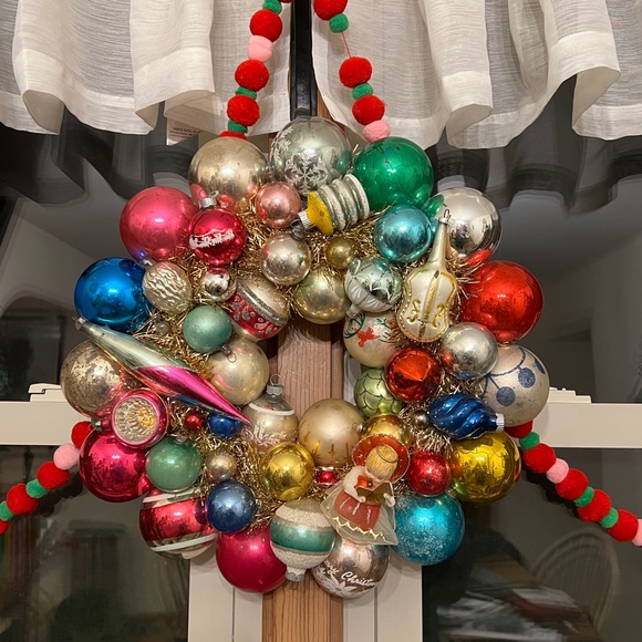 Meet your Posher, Emily - Picture 1 of 1